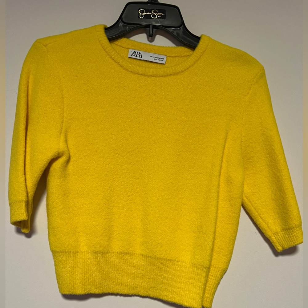 Zara Women's Bright Yellow Crew Neck Sweater